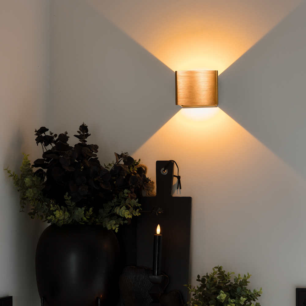 Wandlamp oplaadbaar met sensor en afstandsbediening goud