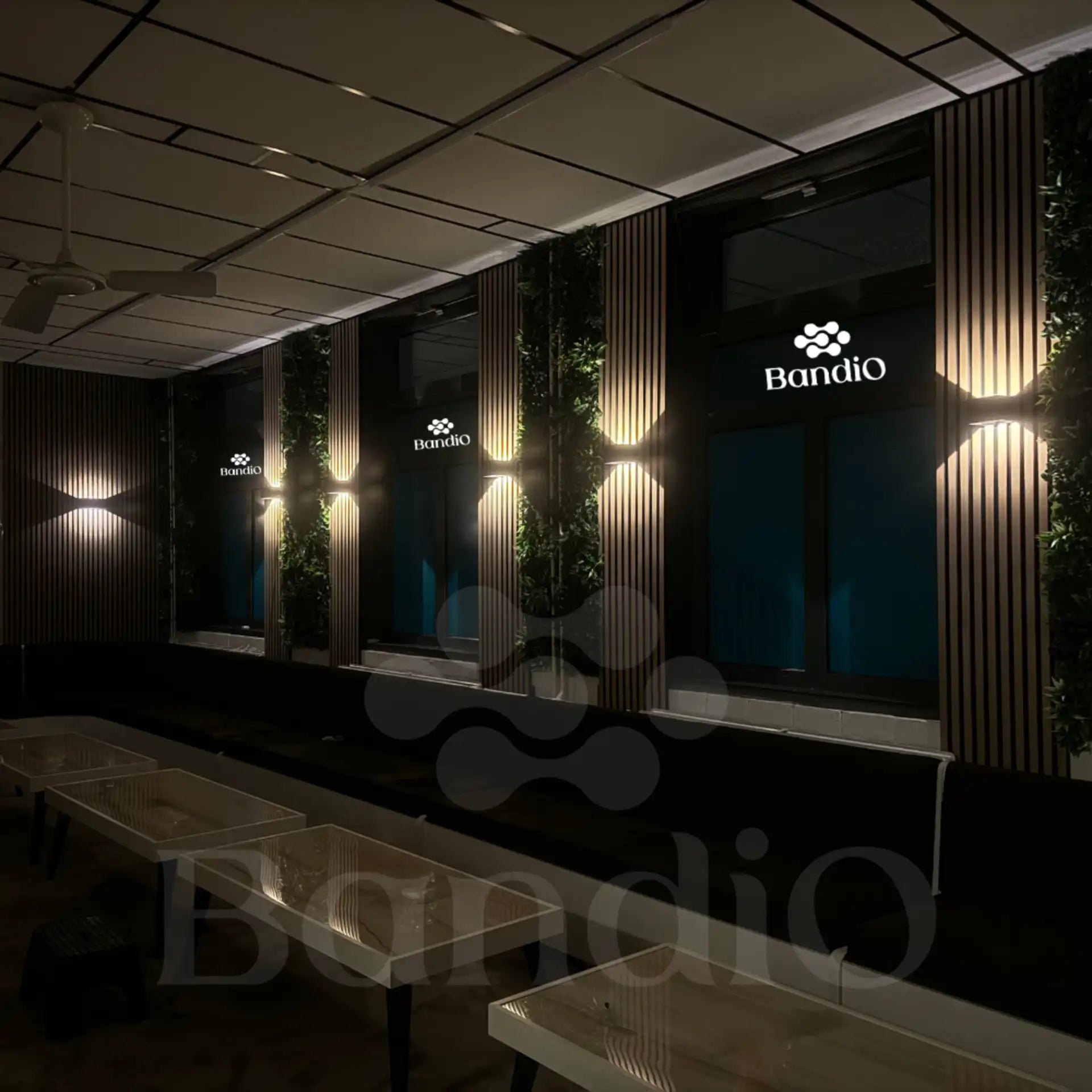 Wandlamp oplaadbaar met sensor zwart