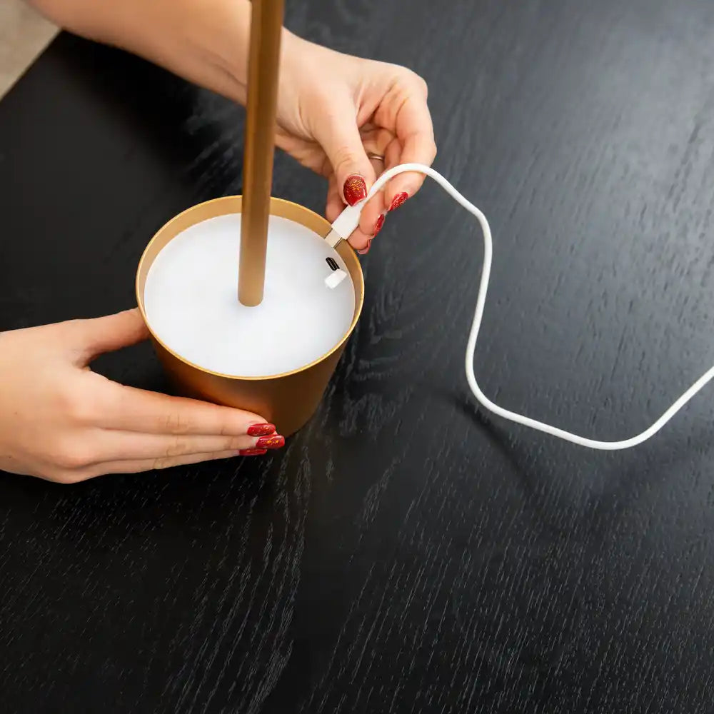 Tafellamp oplaadbaar + dimfunctie goud