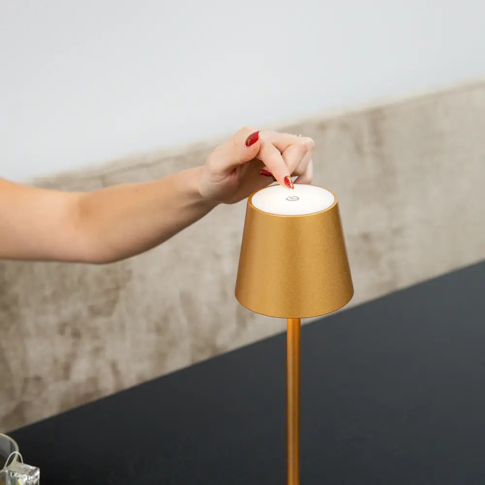Tafellamp oplaadbaar + dimfunctie goud