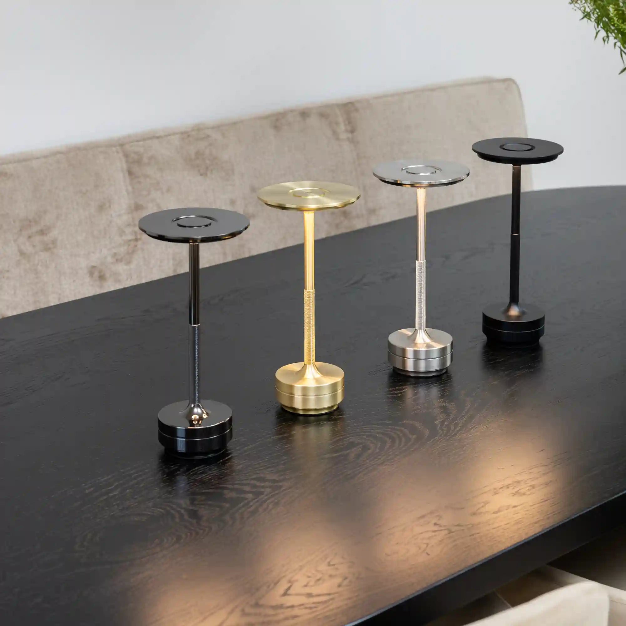 Tafellamp oplaadbaar + dimfunctie zilver