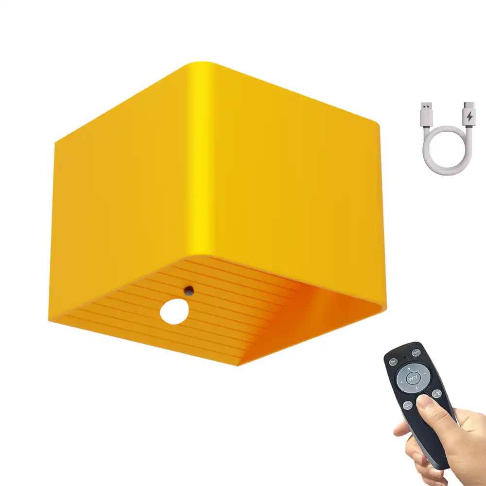 Wandlamp oplaadbaar met sensor en afstandsbediening goud